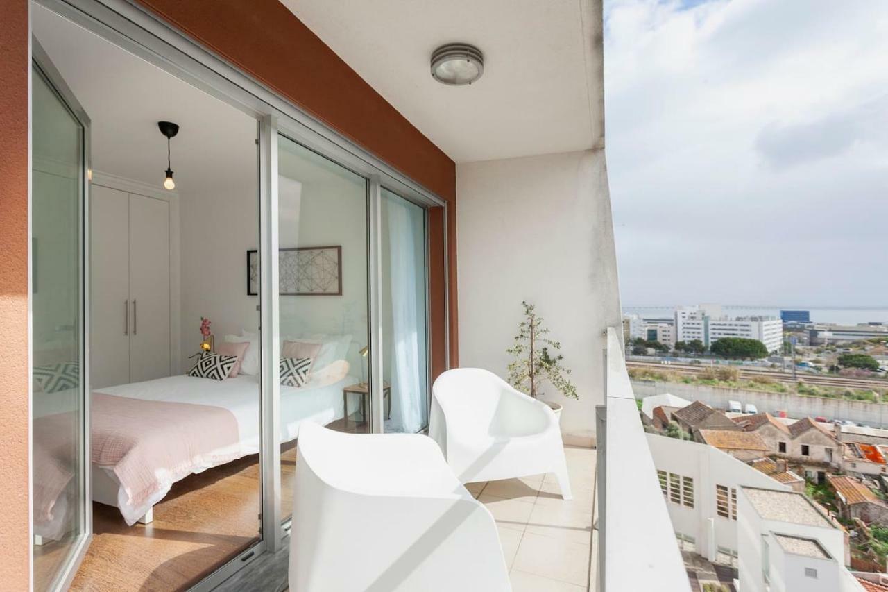 Lisbon Metro Apartment ลิสบอน ภายนอก รูปภาพ
